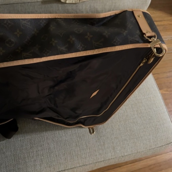 Louis Vuitton Monogram Portable 5 Cintres Travel Bag - Picture 6 of 11